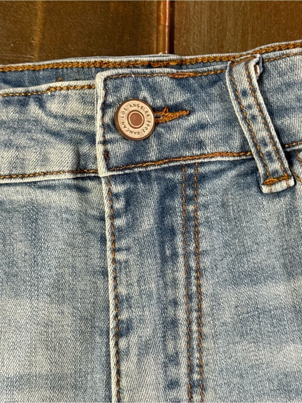 KanCan Women’s Size 11/29 Distressed Denim Shorts Medium Wash w/Rolled Cuff EUC - Picture 3 of 4